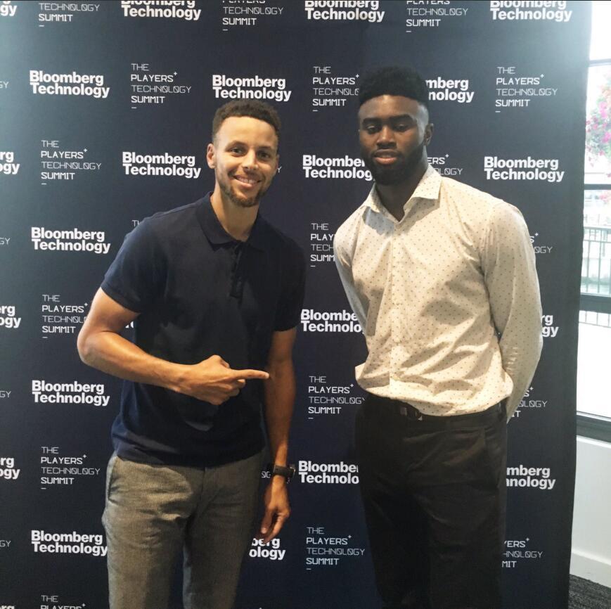 德天空：费内巴切想在冬窗引进莱万，但被莱万拒绝了（德天空：费内巴切冬窗求购莱万遭拒）