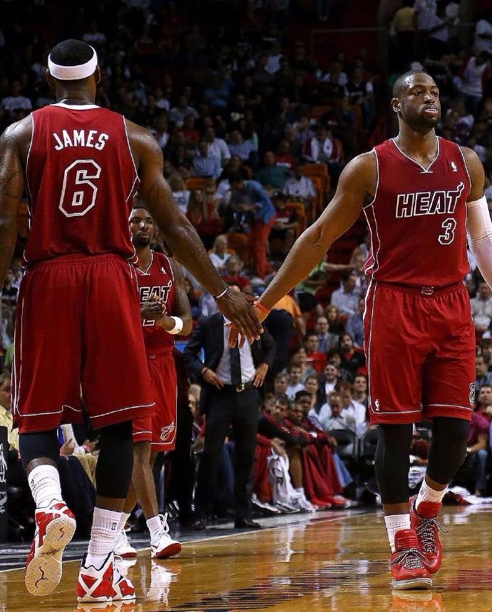 NBA常规赛战报：快船客场险胜雷霆,（NBA常规赛：快船客场惊险击败雷霆）