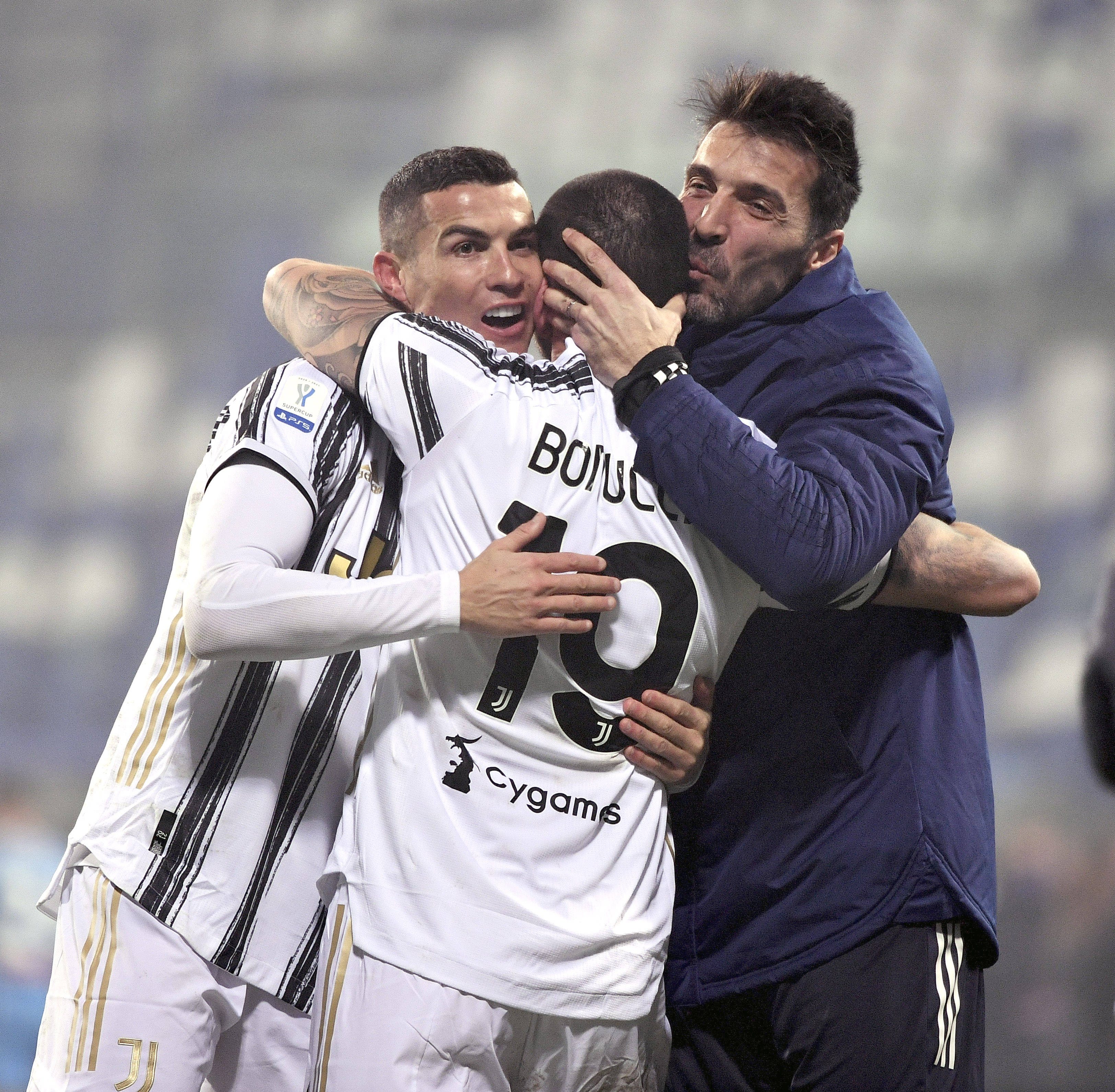 穆帅评价本菲卡13场不败，认为网坛3巨头之一本可以踢足球（穆里尼奥谈本菲卡13场不败：网坛三巨头之一具备踢足球的实力）