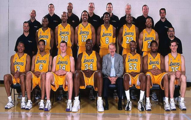 意甲第14轮观赛指南：佛罗伦萨力求首胜，比萨帕尔马保级对决（意甲第14轮看点：佛罗伦萨冲首胜，比萨与帕尔马上演保级生死战）