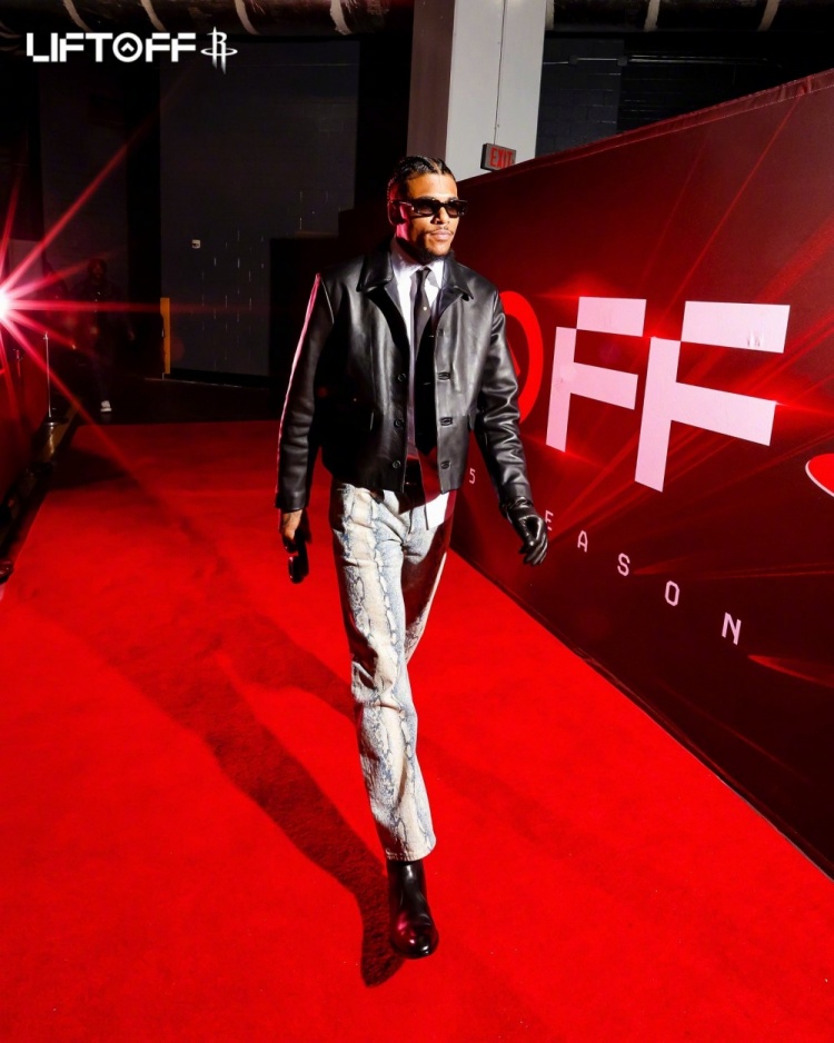 广厦男篮末节逆转战胜北京（广厦男篮末节上演逆转击败北京队）